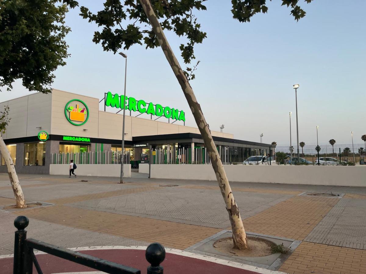 Mercado Y Playa
